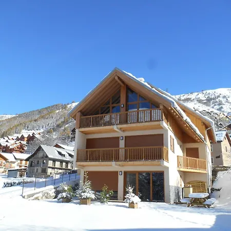 Les Sabots D'helene Apartment *